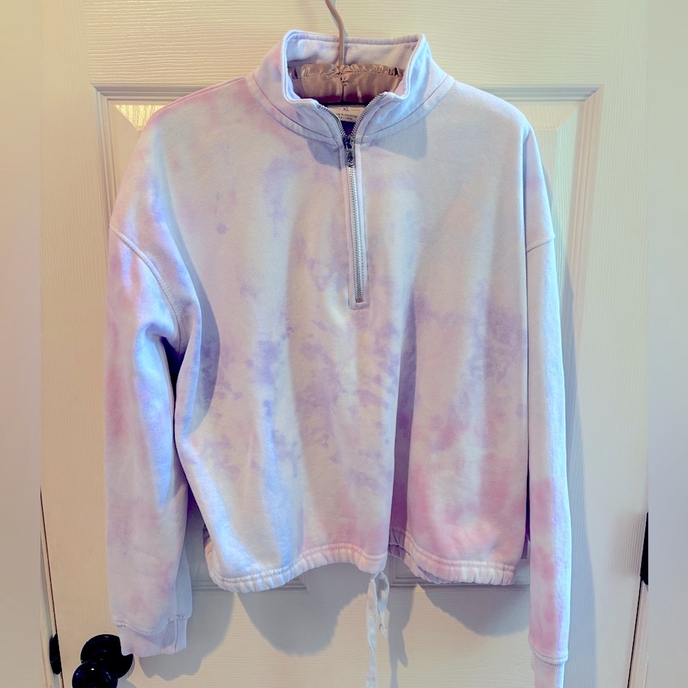 Tie-Dye Quarter-Zip Women's Pullover Sweatshirt Fits like a Medium Large